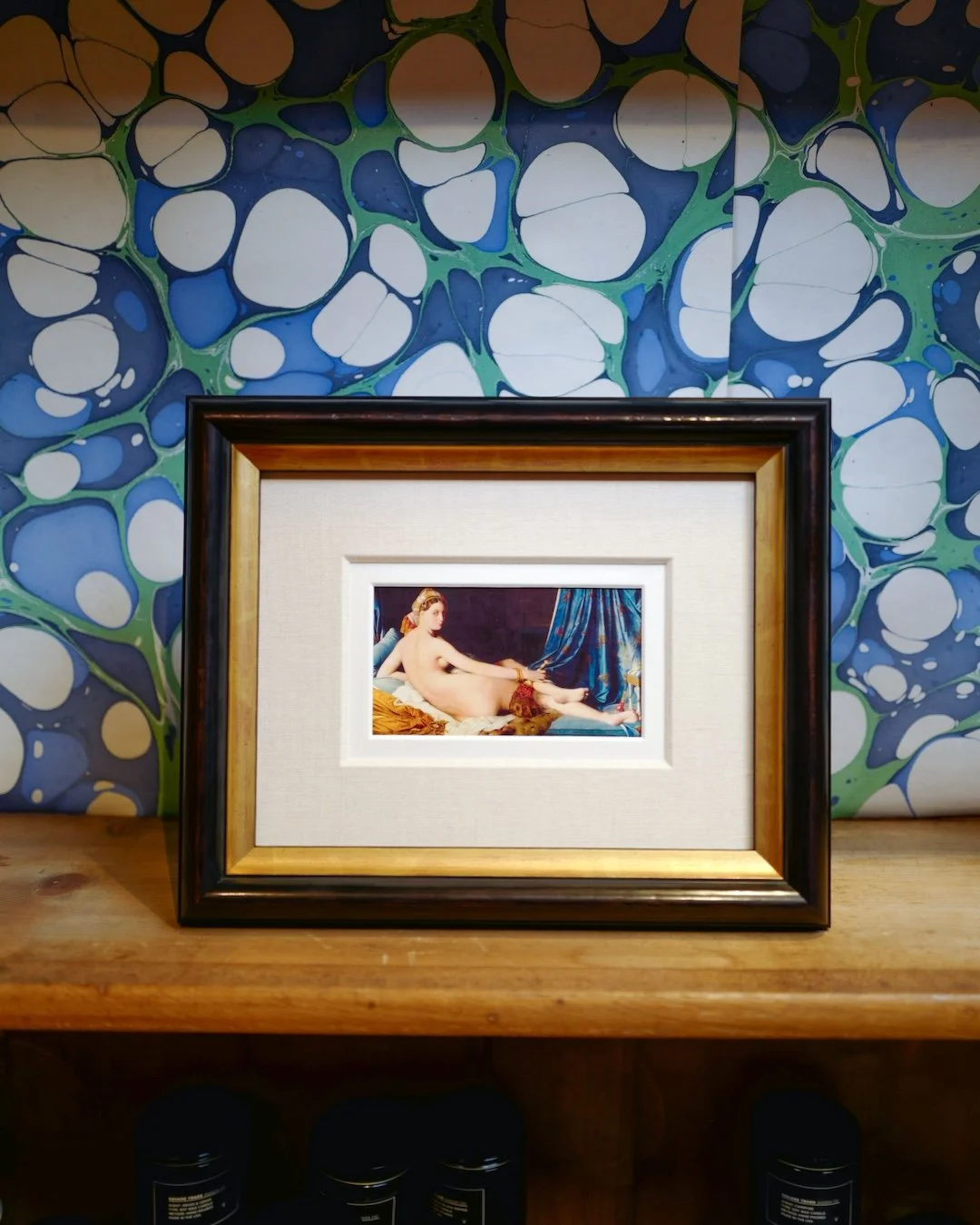 Classic drama, finished with just the right touch of glamour. #bellamoulding #bellabeautiful #framingdrama #customframing #lovethisjob