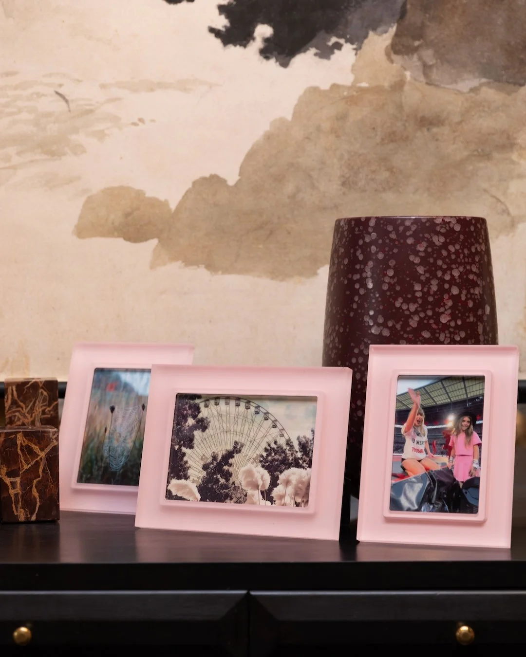 The camera roll is full. Now what?

Summer's biggest moments deserve a spot beyond the screen. Bella and Prisma photo frames bring personality, color and style to the memories worth displaying.

#prismaframes #acrylicframes #photoframes #prismaphotof