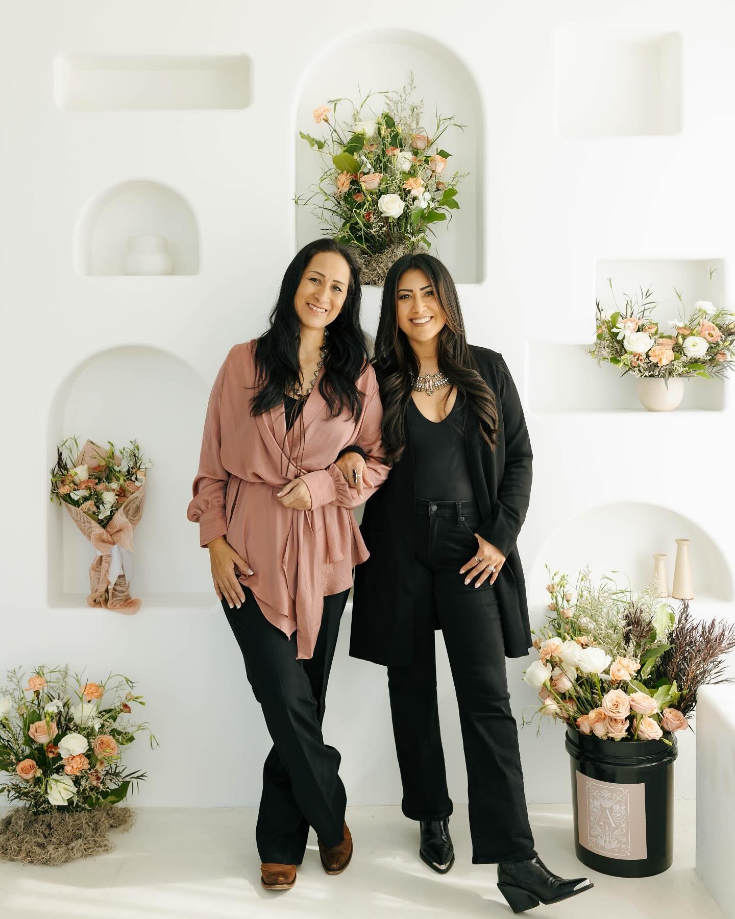 It&rsquo;s about time for some updates and introductions!
Thank you @allysonkristinephotography for capturing all these amazing photos. 

Hey y&rsquo;all it Tonette (on the right). The one behind social media, emails, etc.
- If you haven&rsquo;t noti