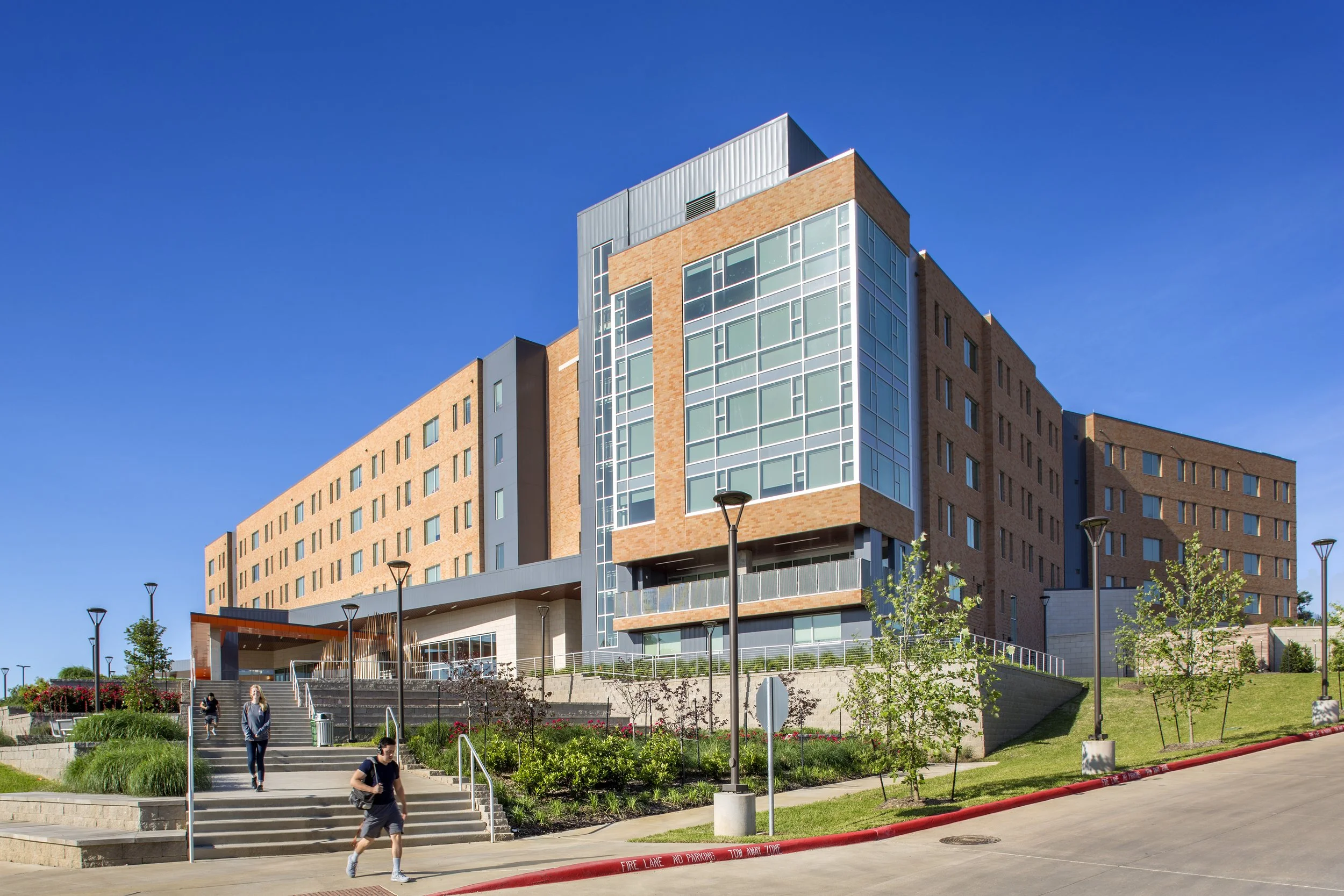 _T2A2659B.jpg