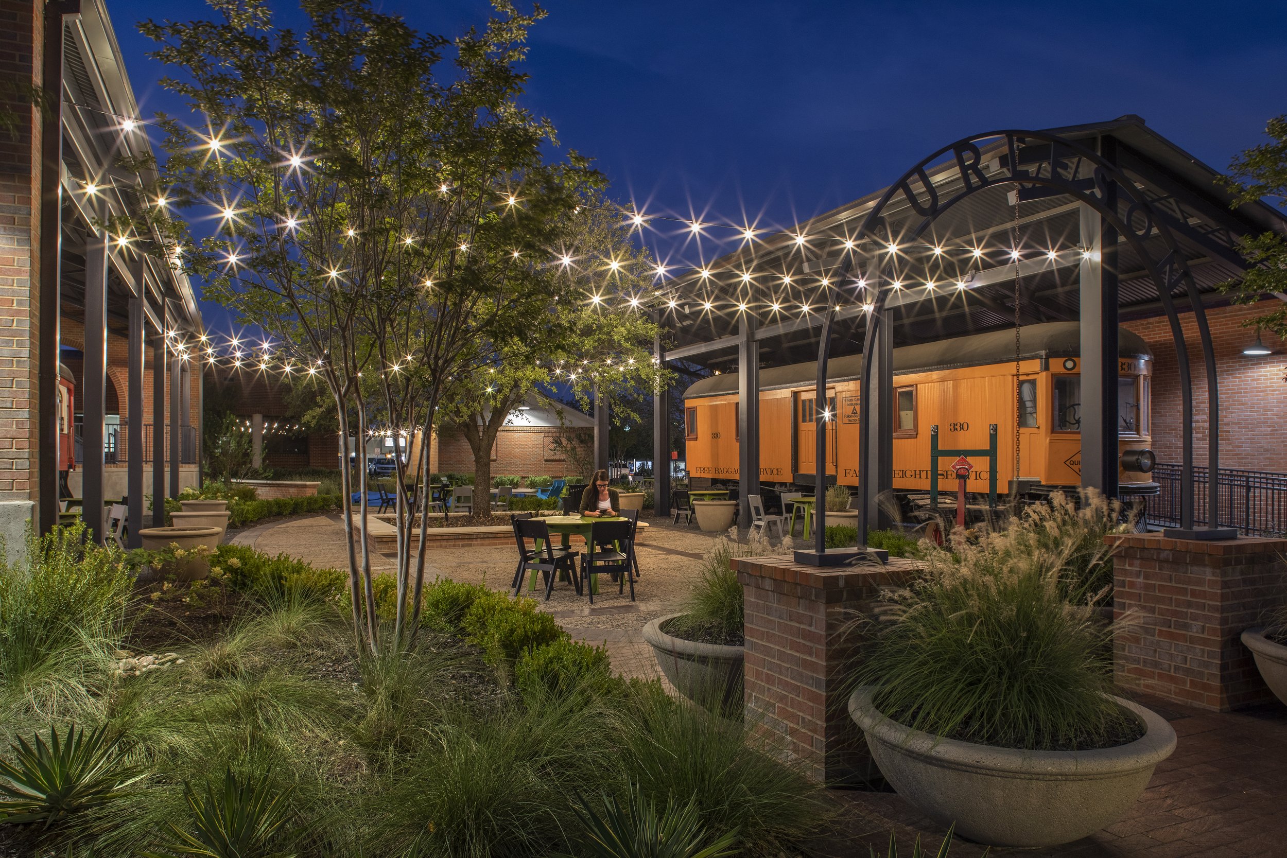 TBG Burleson Plaza-0263.jpg