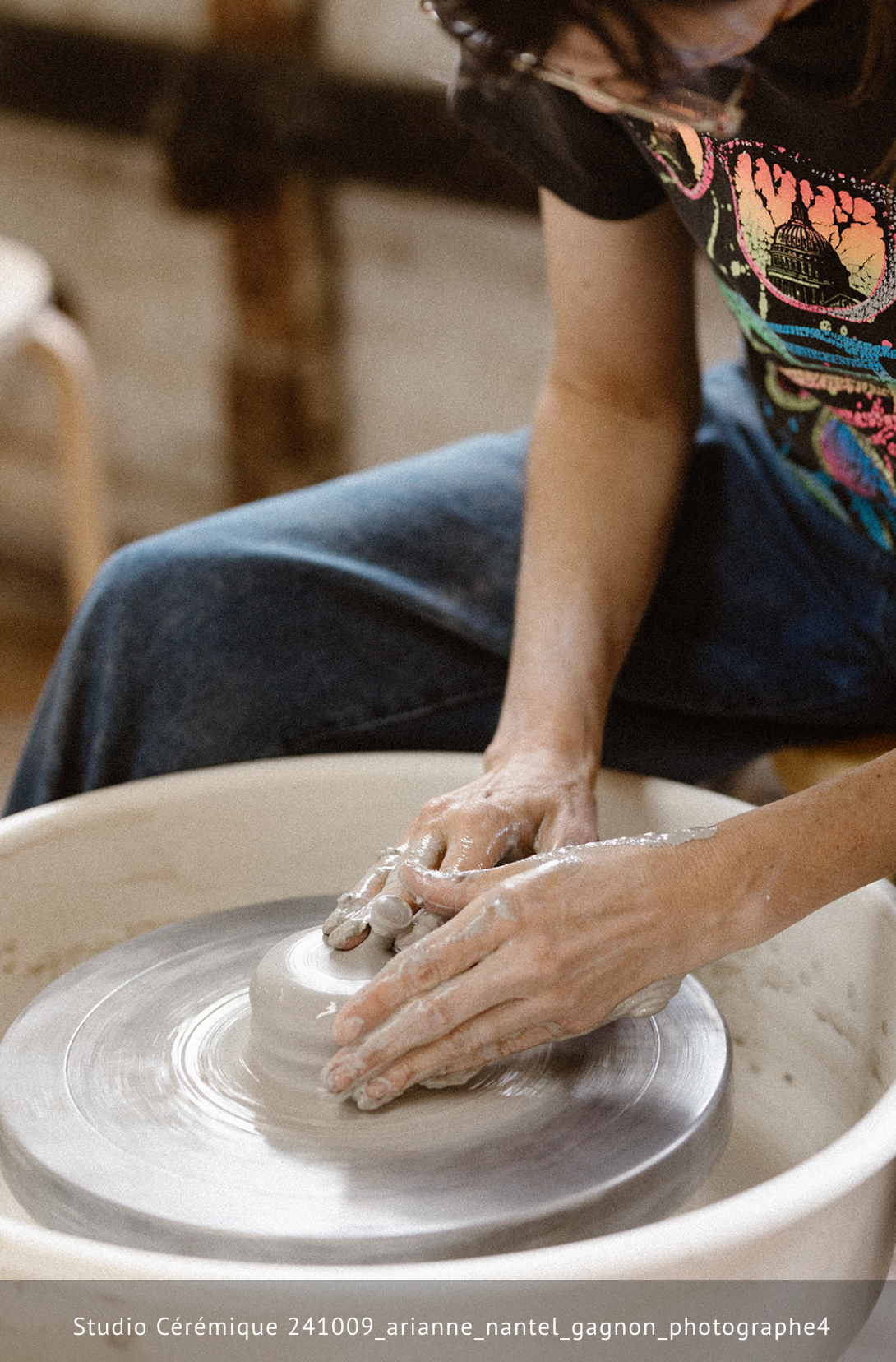 Saturday Morning Beginner Level: Pottery on the Wheel :Niveau débutant du samedi matin :