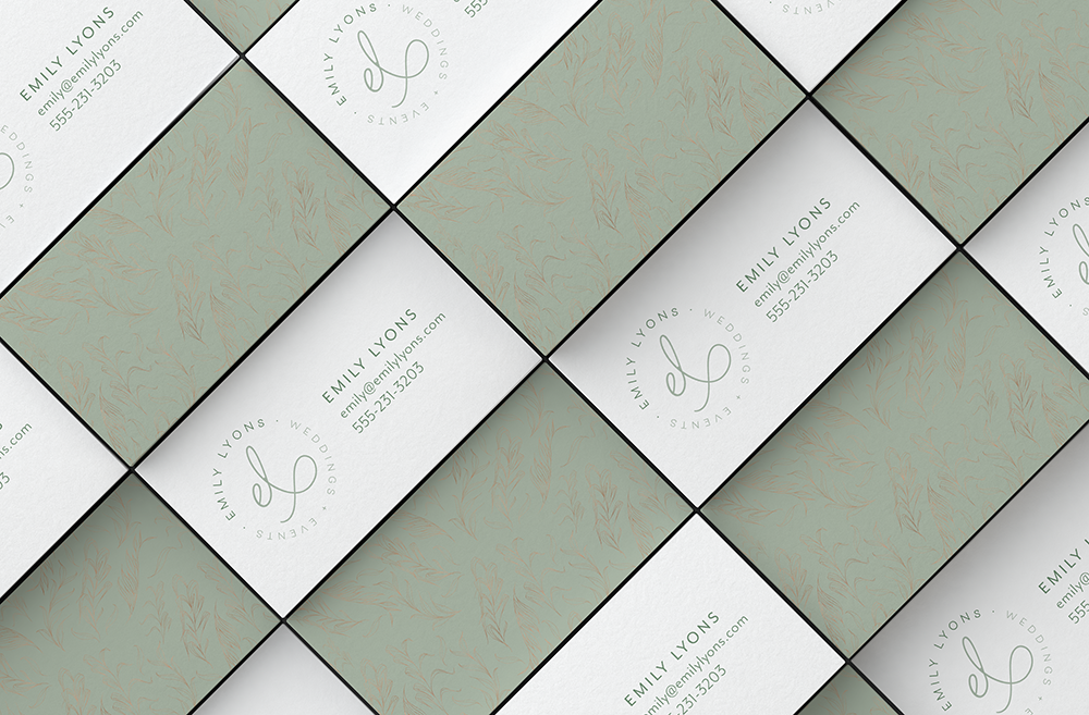 EmilyLyons_bizcardmockup2.png