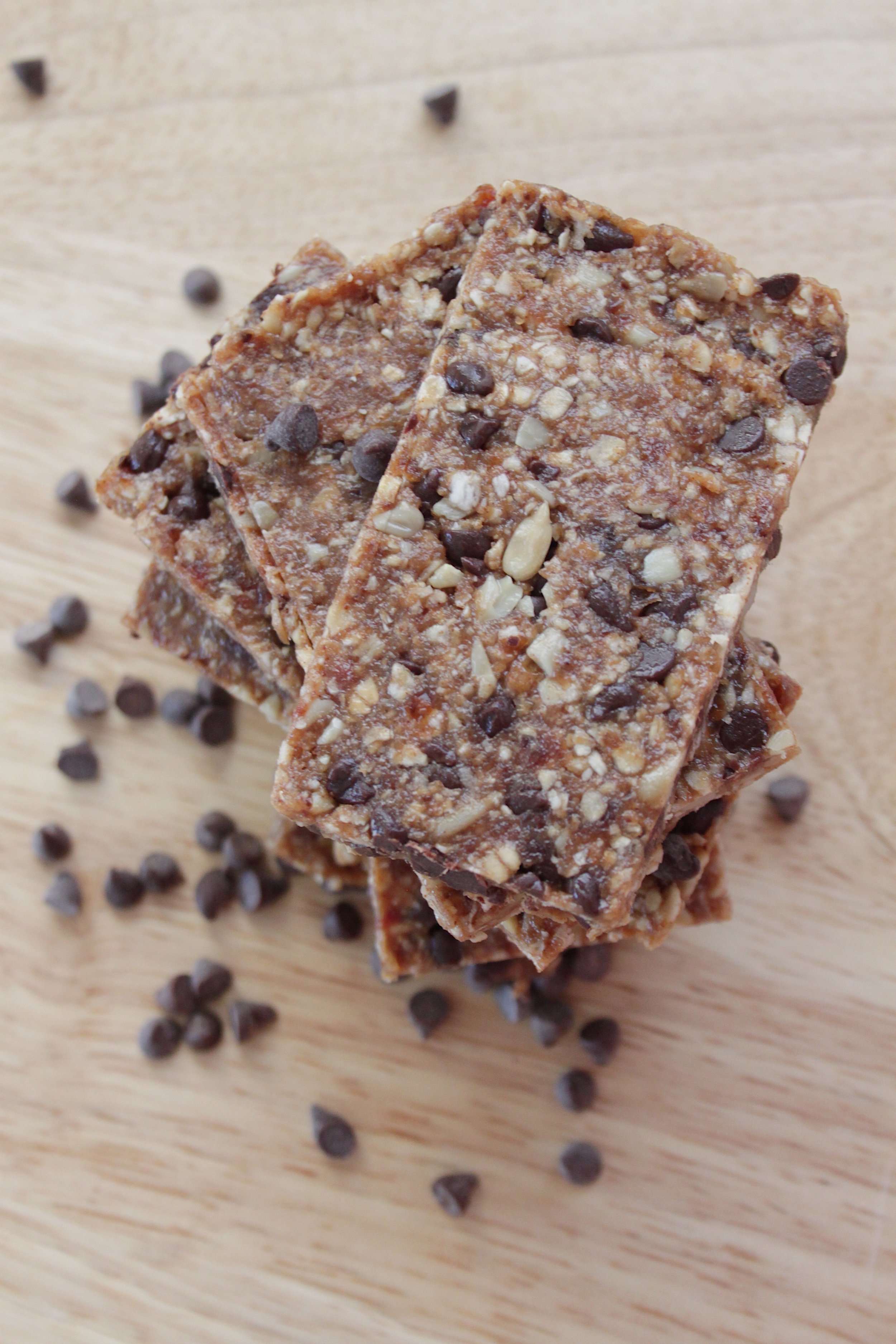 No Bake Almond Butter Chocolate Chip Granola Bars Kid Friendly Paleo Vegan Gluten Free Helping Hands Kitchen