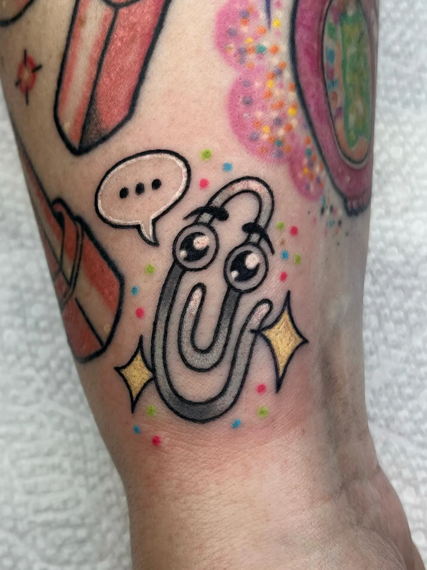 There was a time when we had ✨Clippy✨
🥹
He may not have been particularly helpful, but he was cute.