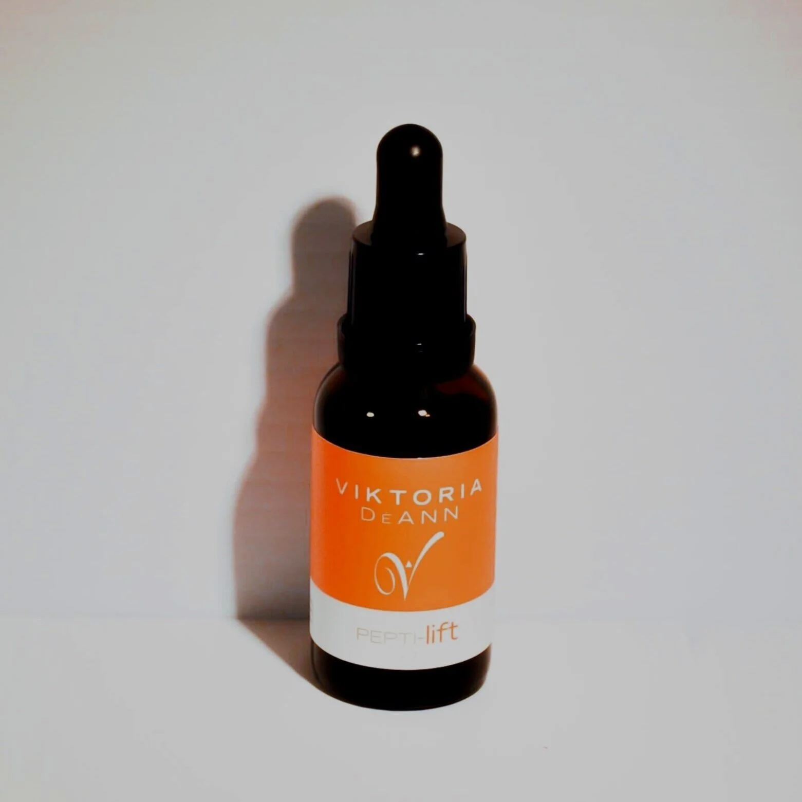 viktoria deann pepti lift