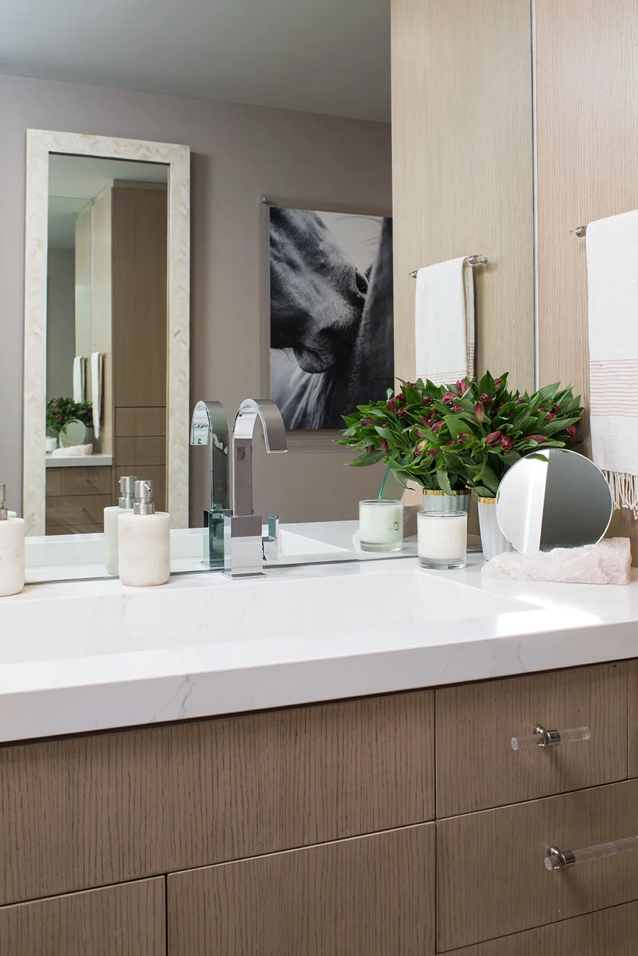 401 Bath Detail2.jpg