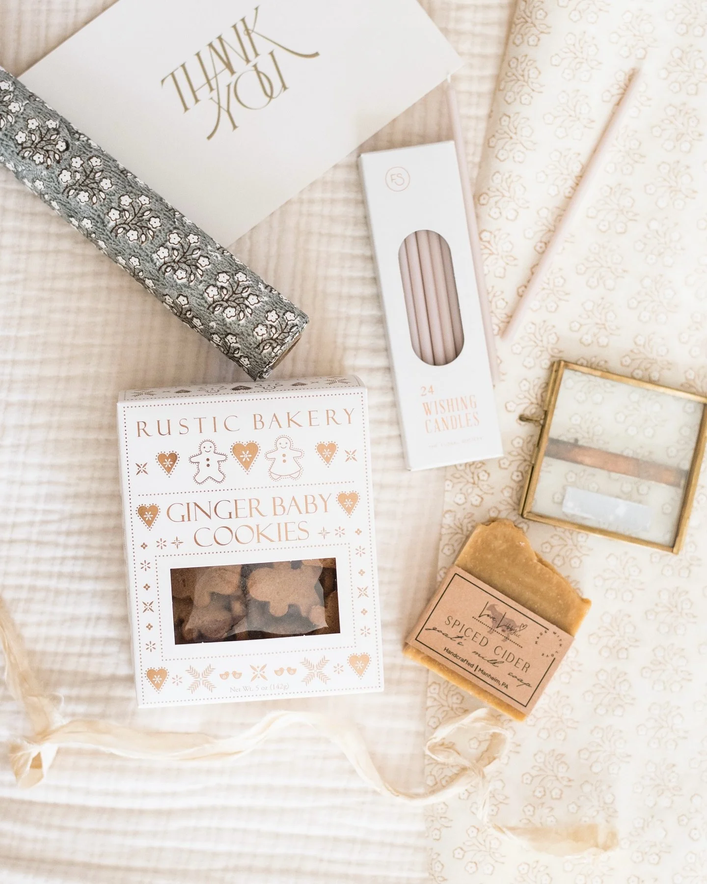 I have always loved gifting. And give me all the handmade everything, from the cards to the wrapping paper to the soaps to the pottery&hellip; I love finding interesting things to bless people with. Photographers, what are you gifting your clients th