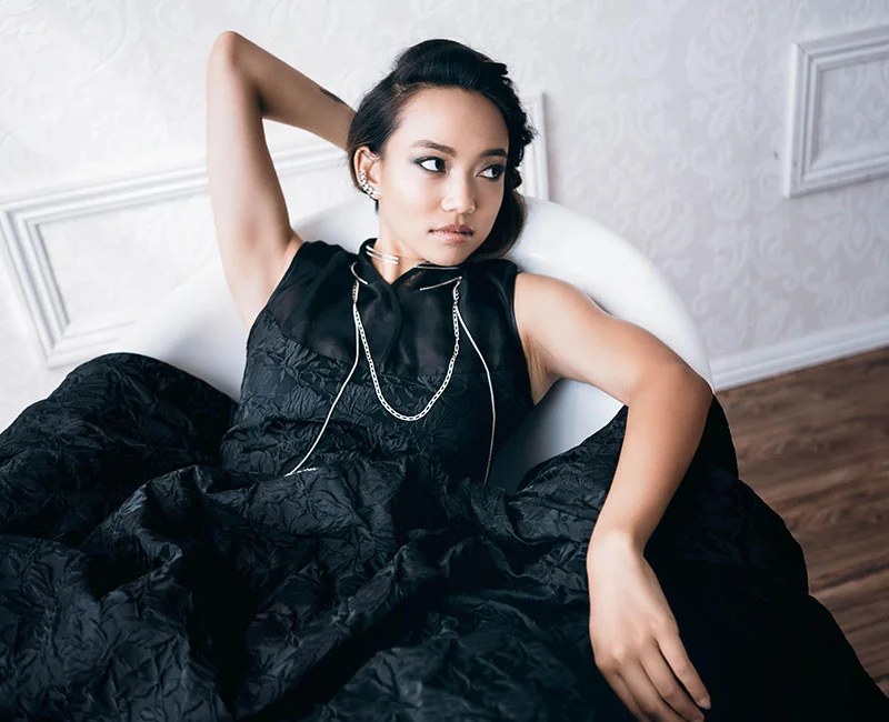 H2_Ari_1_Courtney_heyyeh_D-800x650.jpg