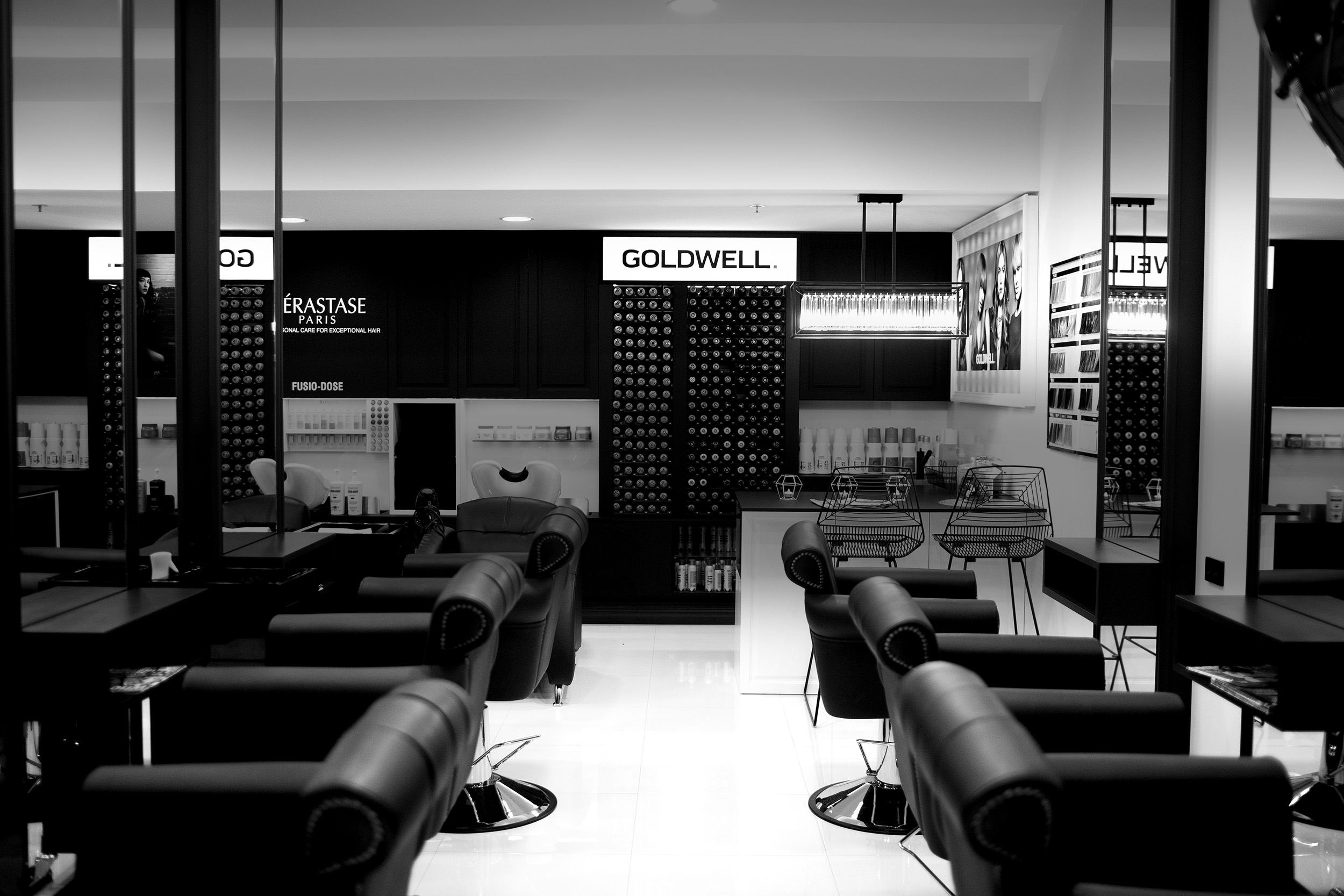 Bonnie & Clyde Hair Saloon Bonnie & Clyde Hair Saloon