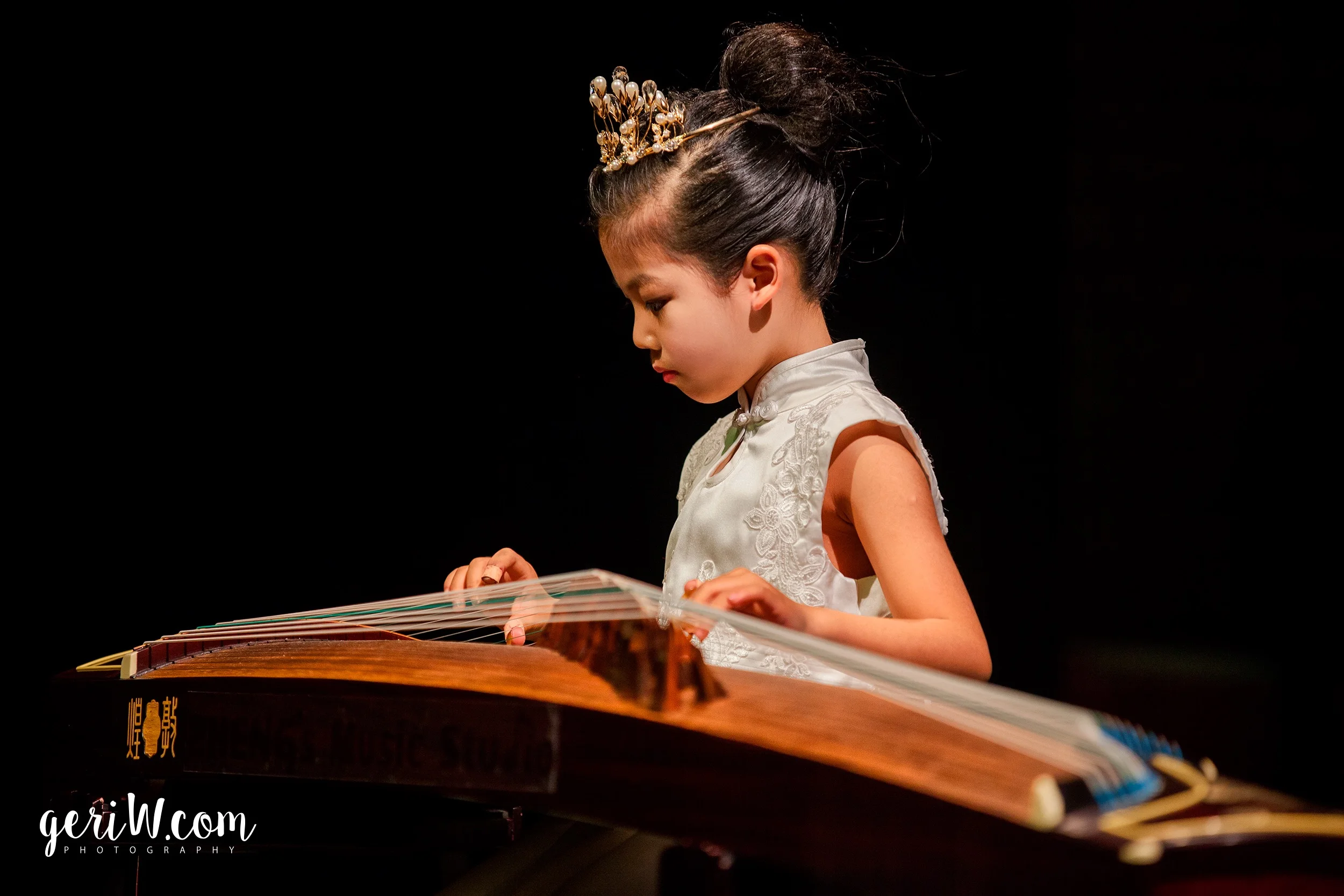 Performer: Tiffany Wang 演奏者：王廷玥