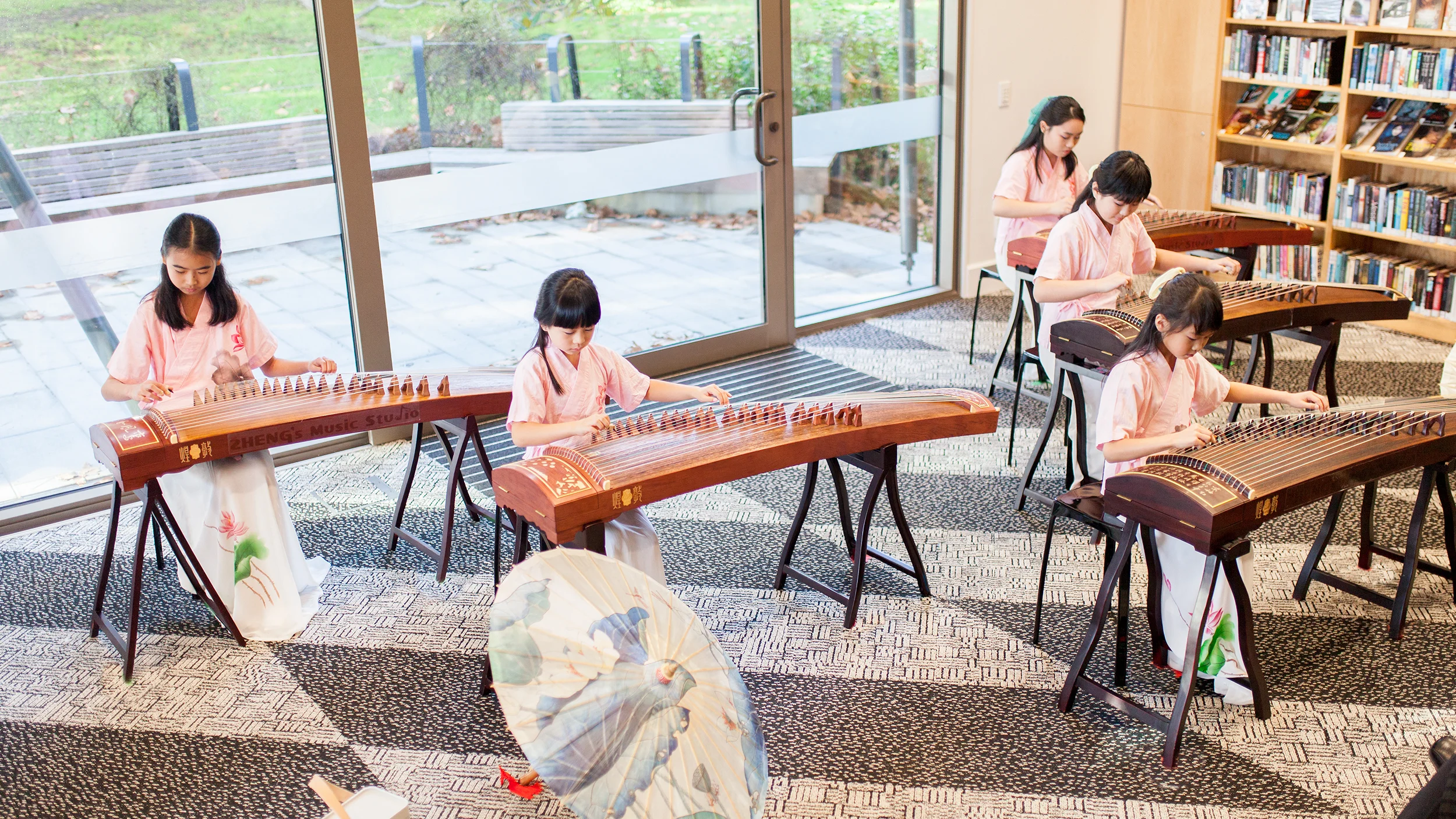  Performers: Alisa Cen, Doris Li, Sunny Sun, Rosie Wang &amp; Elisha Wu 演奏者:&nbsp;岑宛儒、黎嘉慧、孙艺涵、王若水、伊丽莎吴 