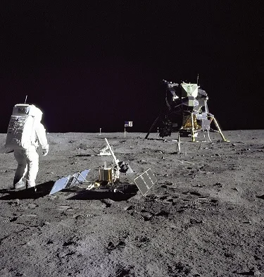 NASA_Moon_Adstronaut_Lunar Dust Detector_LR.jpg