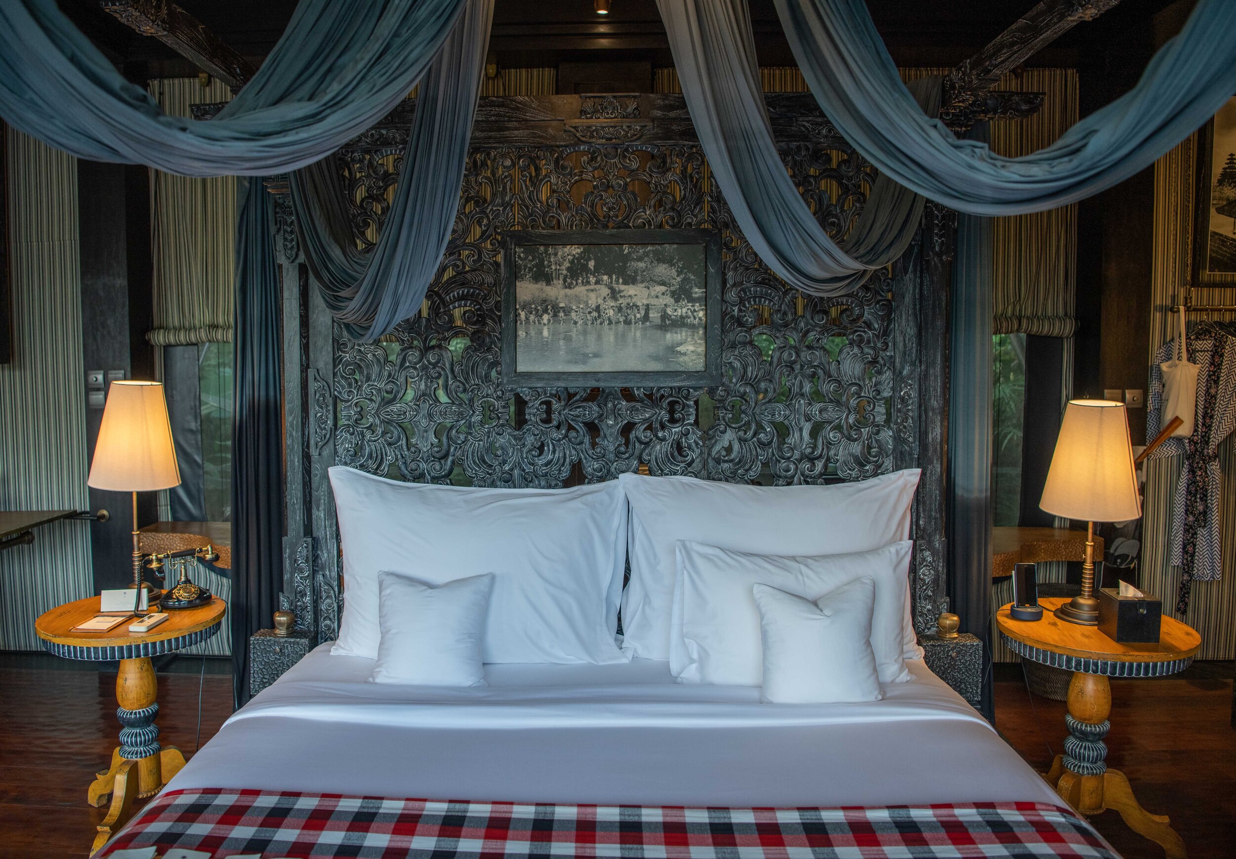 Capella Bali Bedroom bed Frunt.jpg