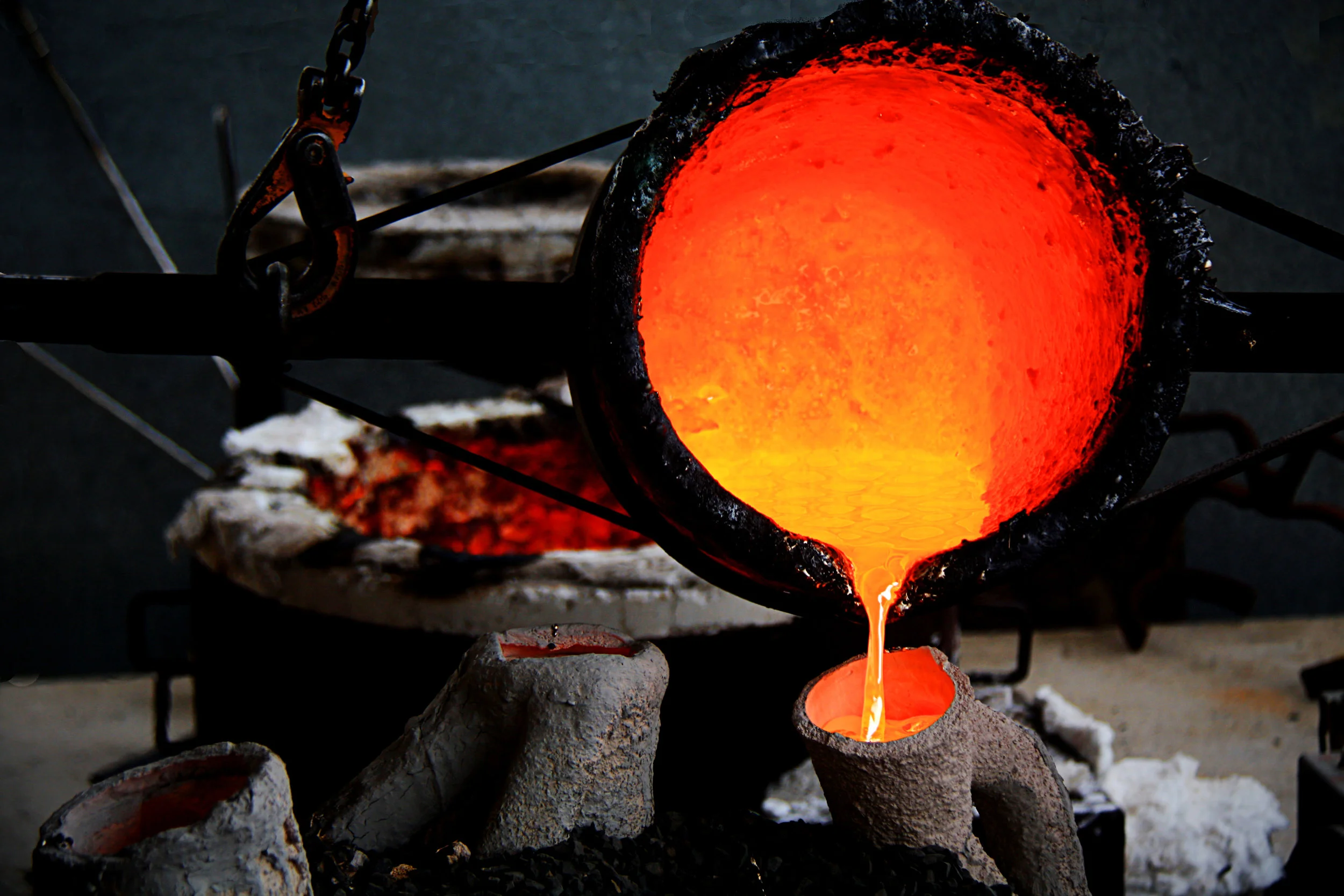 Night Bronze Pour & Fundraising Campaign