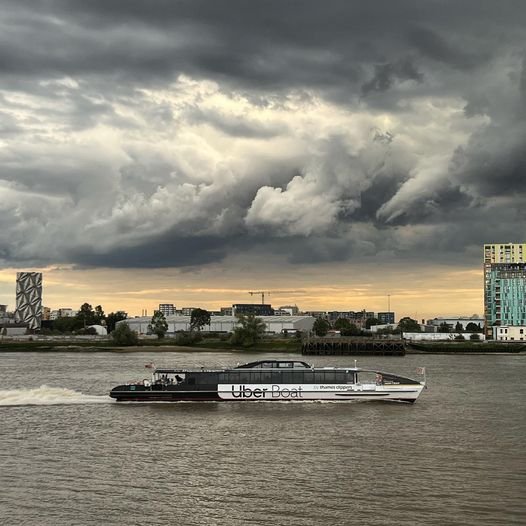 1091 Uber Boat by Thames Clippers.jpg