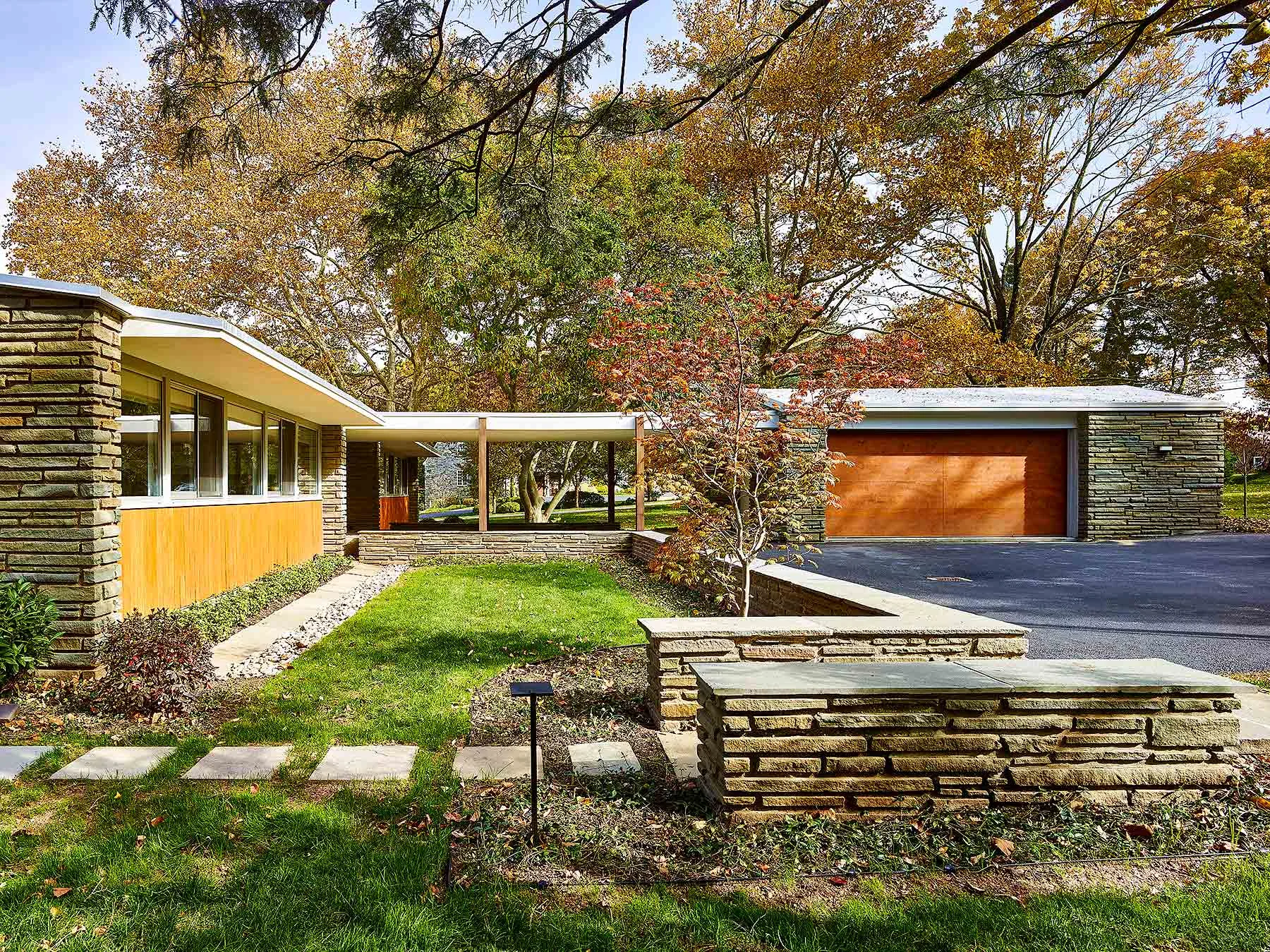 Kling Midcentury House k YODER design Gladwyne, PA