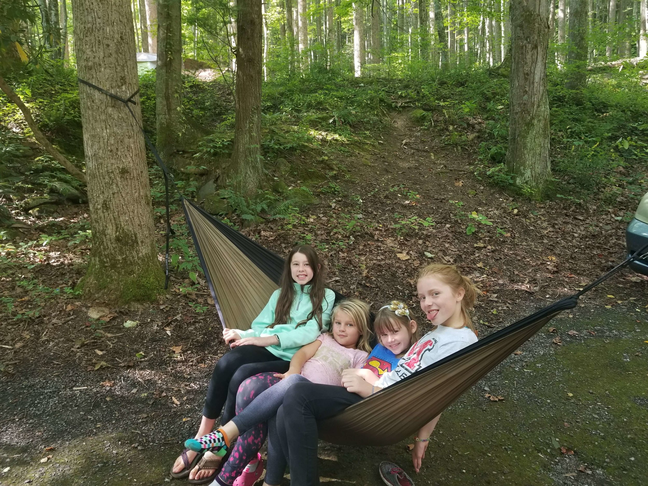 How many kids can you put in one hammock?