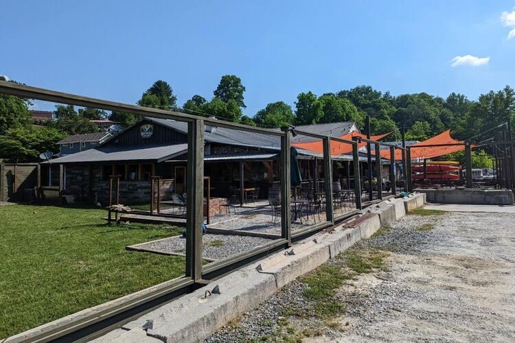 This picture doesn't even show all of Bryson City Brewing's awesome outdoor space.