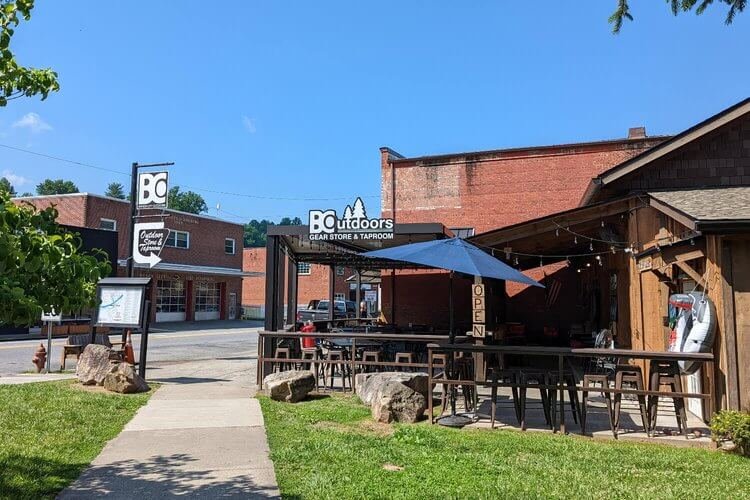 Bryson City Outdoors has neat little taproom and outdoor sitting area.