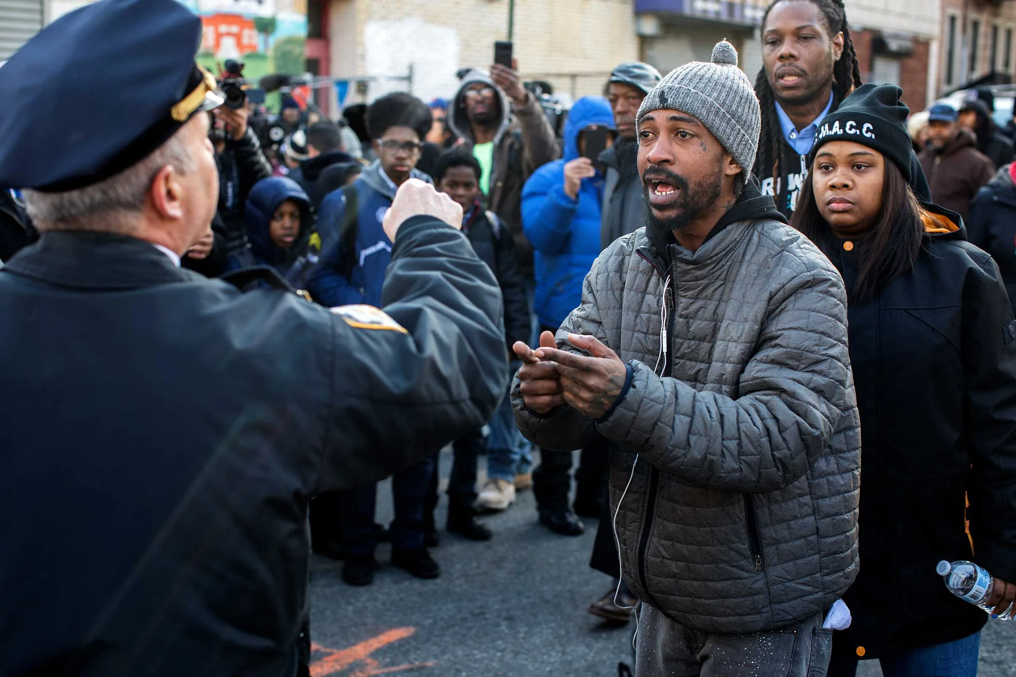 An argument breaks out after a man approached a NYPD officer on the corner of Utica Ave and Empire Blvd in Brooklyn.