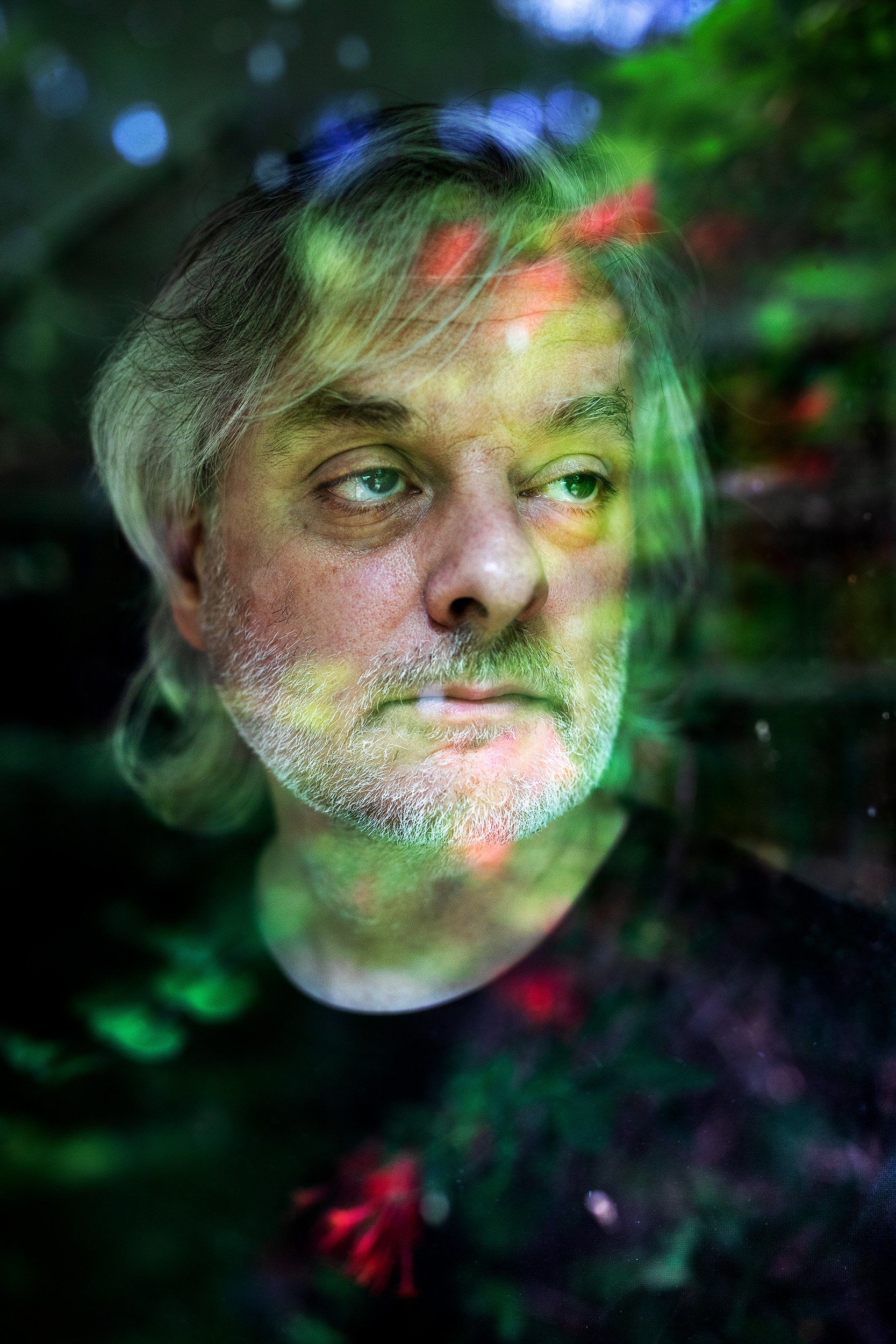  Philosopher, David Chalmers at his home in Yorktown Heights, New York. David Chalmers has established himself as a leading thinker on consciousness. He began his academic career in mathematics but slowly migrated toward cognitive psychology and phil