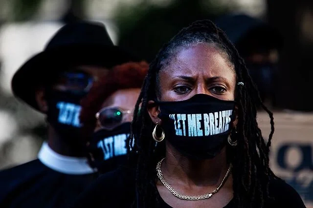 March across Brooklyn Bridge for police reform. Photos for @nytimes &bull;
&bull;
&bull;
&bull;
&bull;
#protest #blm #nyc  #marching #newyorkcity #photojournalism #facemask #covid19 #nyt #georgefloyd