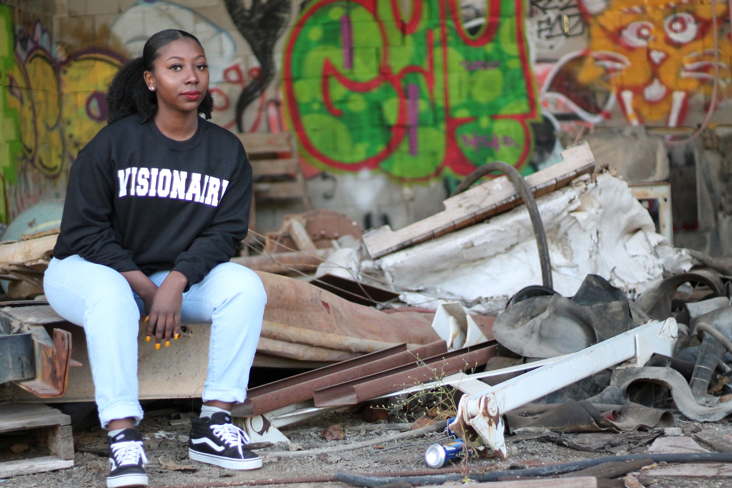 Visionairi Standard Sweatshirt Black