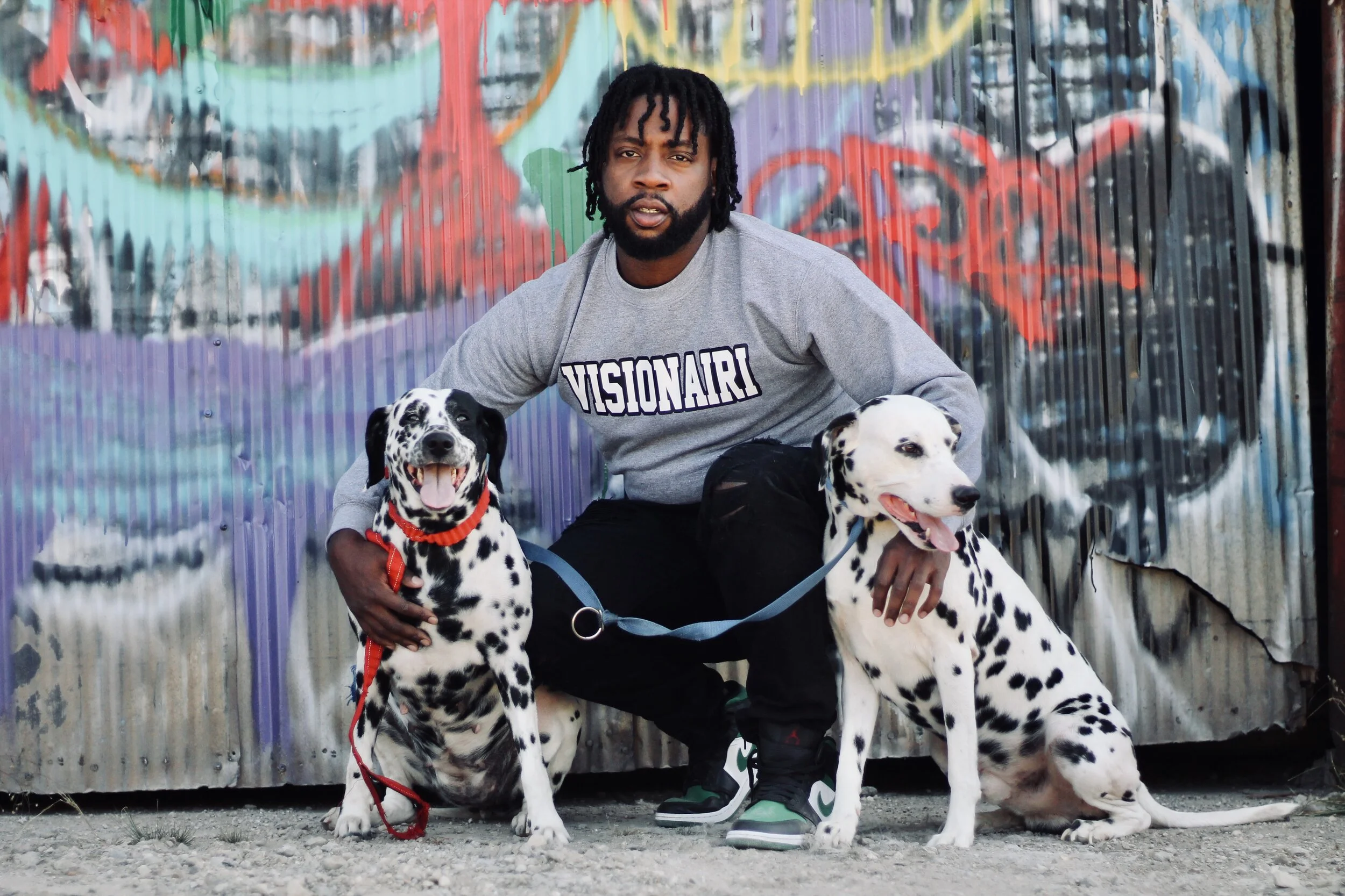 Visionairi Graffiti Sweatshirt Charcoal