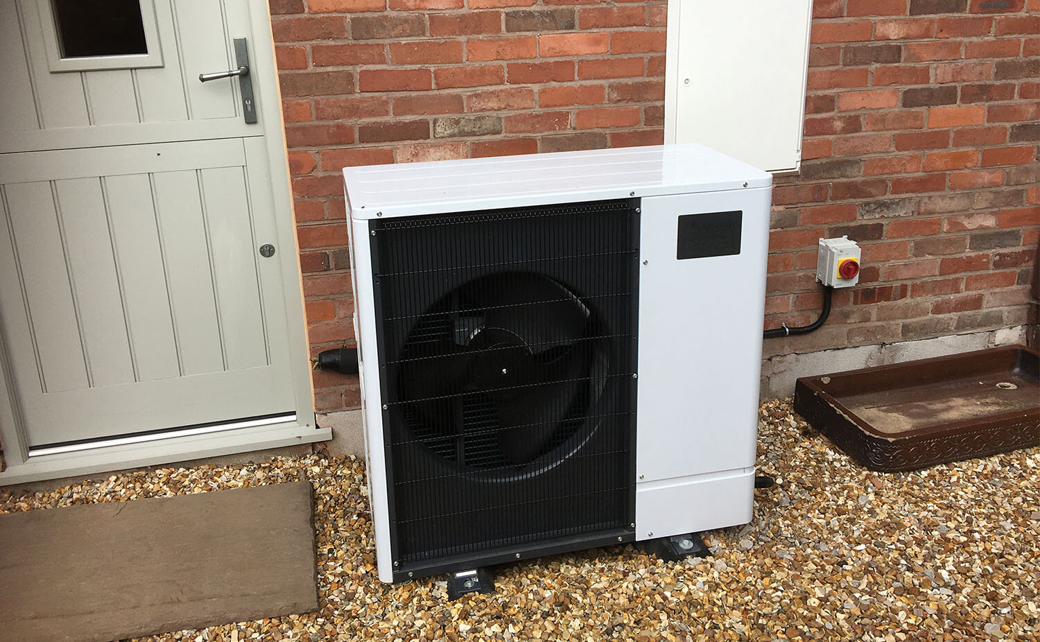 Mitsubishi Ultra Quiet 8.5kW Ecodan Installed in a New Build
