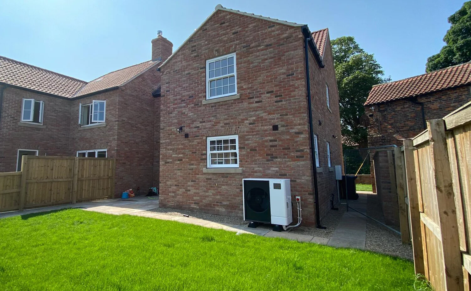 A Guide To Heat Pumps For Developers & Housebuilders