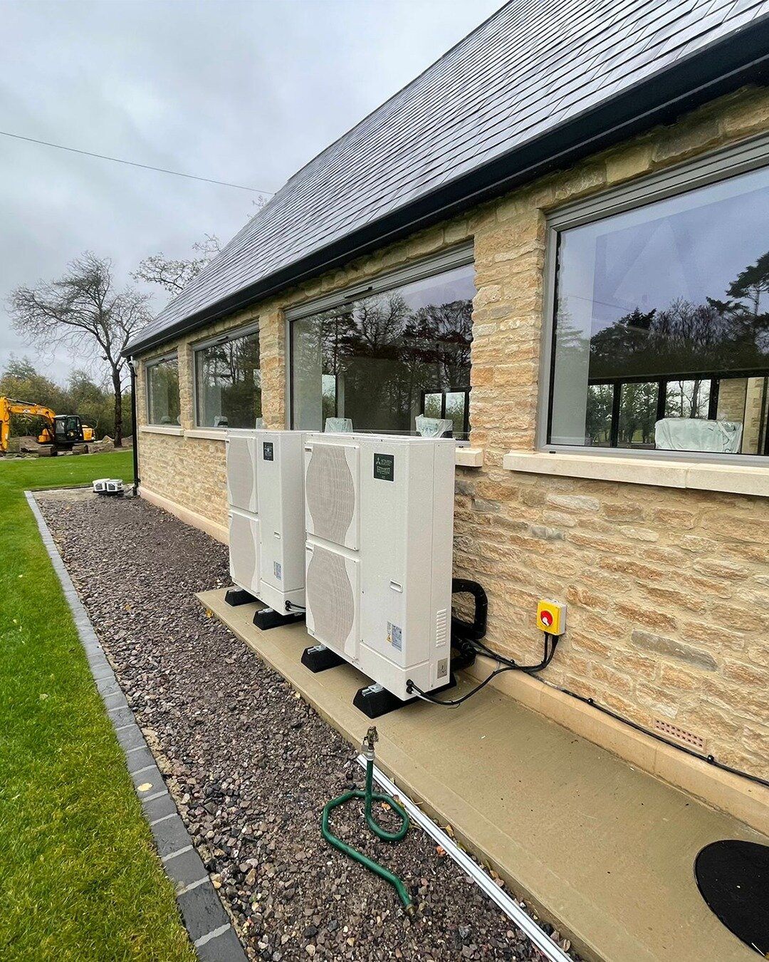 Different one from us! For this job, we designed a heat pump system for this swimming pool in Oxfordshire. Not the most common job for us but we do get them from time to time 🏊&zwj;♀️ Great work by our install partner too!

#plumberlife #plumbers #g