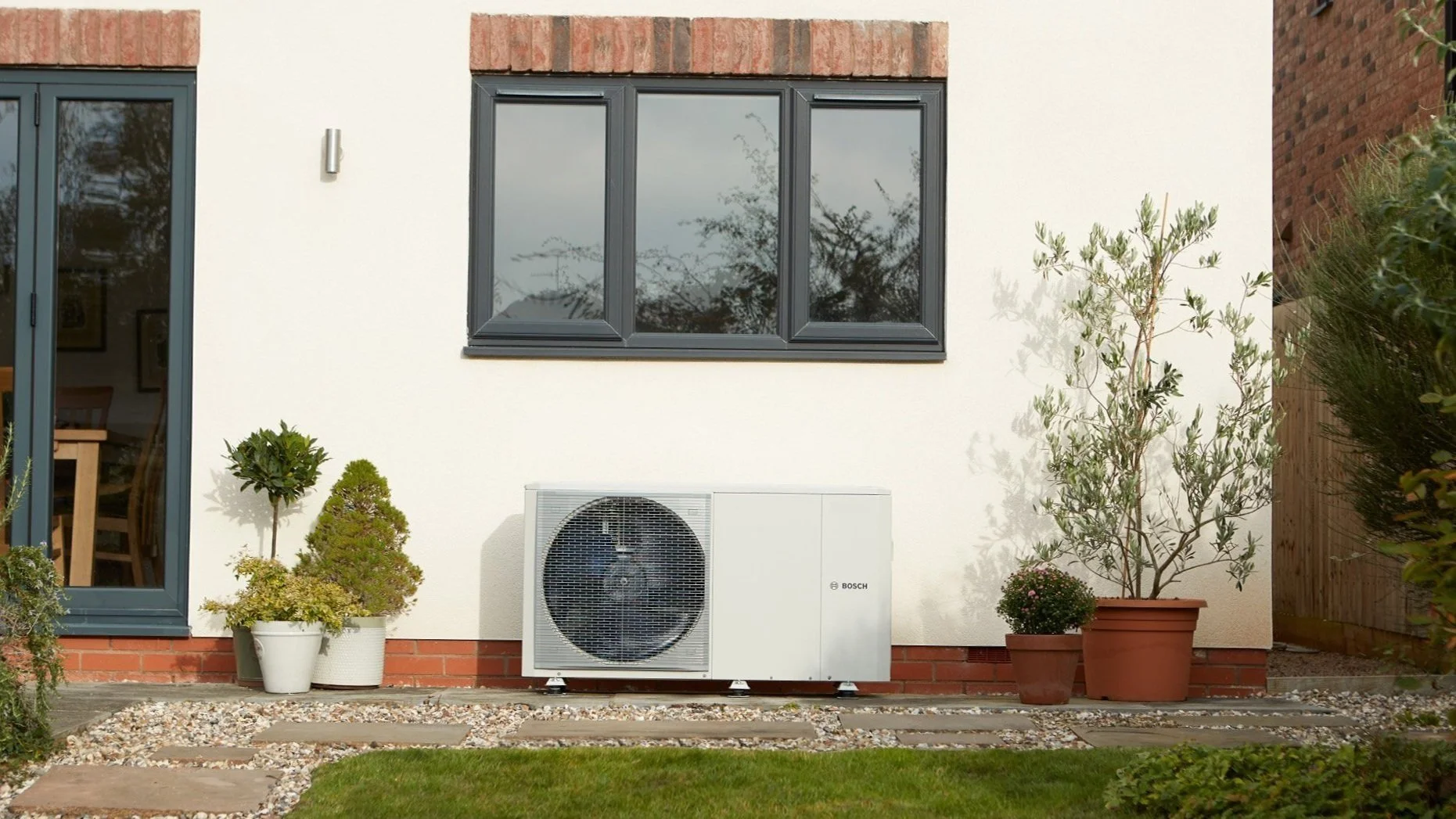 Bosch Compress 2000 air source heat pump