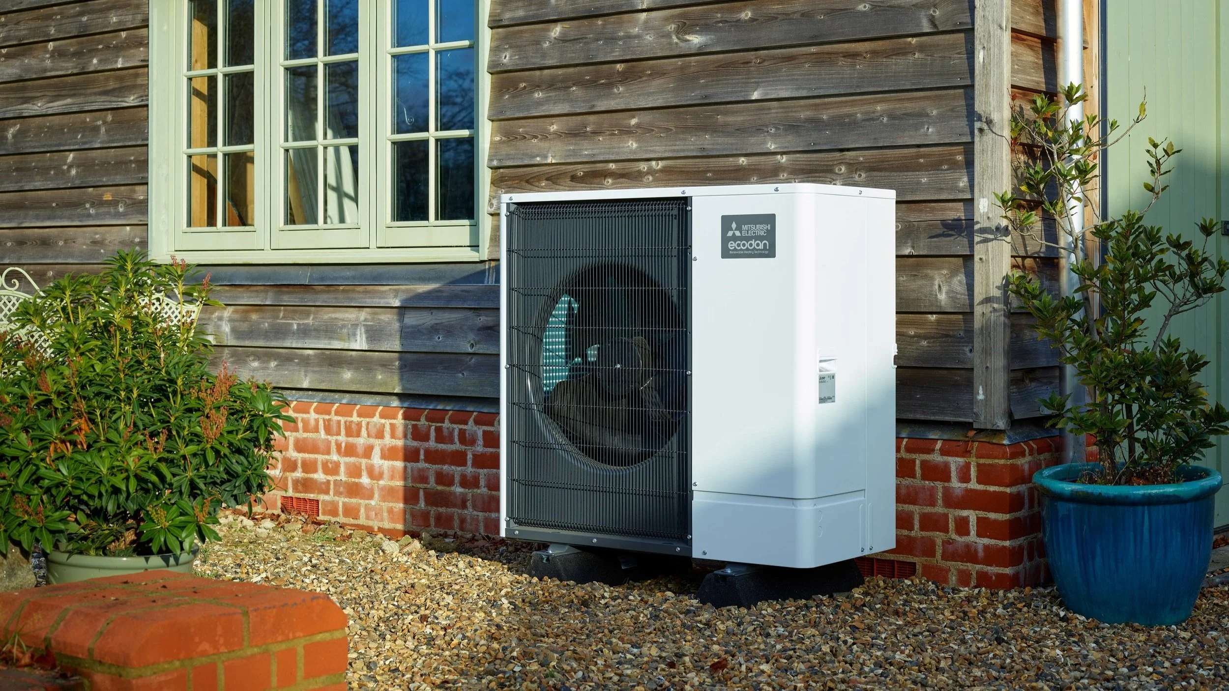 Mitsubishi Ecodan air source heat pump