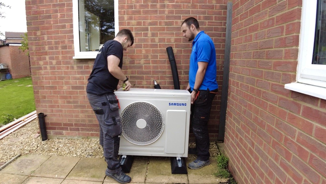 Alto Assured partner installers carrying out a Samsung heat pump installation