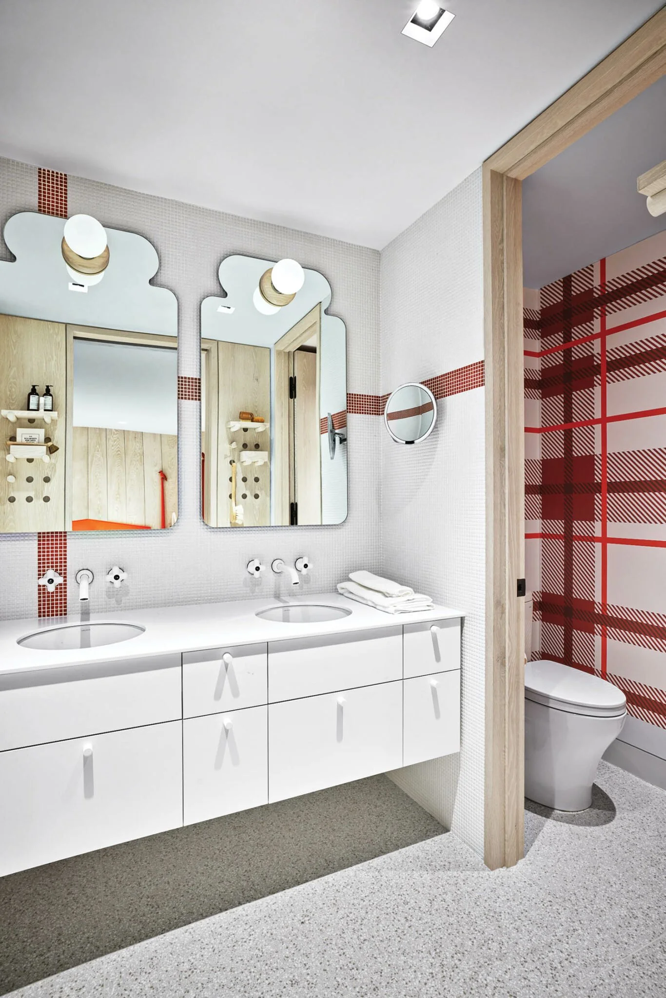 Interior-Design_hangtime-15-1366x2048.jpg