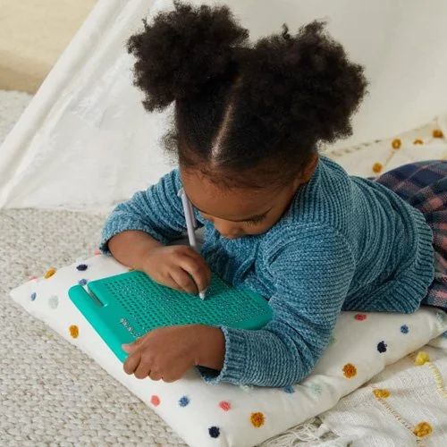 Playskool Magnatab magnetic art toy, reusable drawing surface for early learning