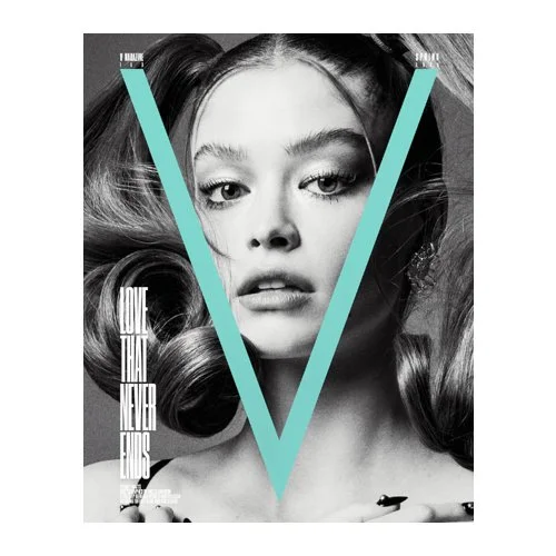 V Magazine – a bold fashion and culture magazine featuring high fashion, music, art, and celebrity interviews.
