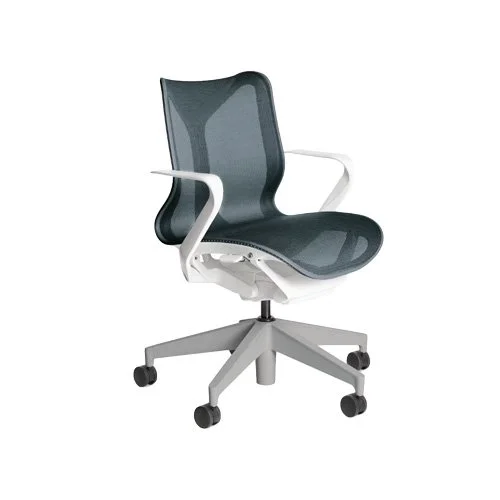 Side view of ergonomic task chair with leaf armrests and Auto-Harmonic tilt (Copy)