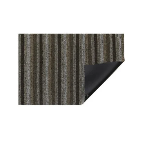 Chilewich Even Stripe Shag Mat – a modern indoor/outdoor mat with balanced stripes and quick-dry, mold-resistant design.
