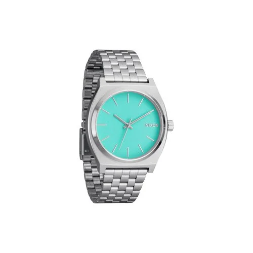 Minimalist three hand quartz watch with clean dial design