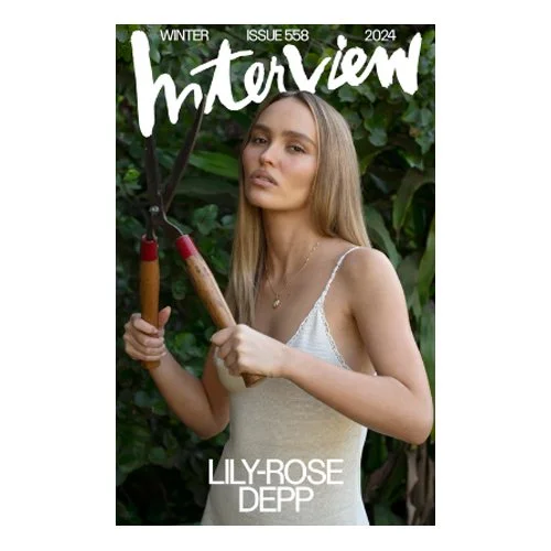 Interview Magazine – a bold publication featuring fashion, art, and pop culture through exclusive interviews and photography.