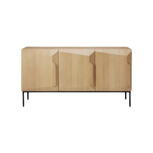 Contemporary solid oak sideboard featuring three-dimensional woodwork