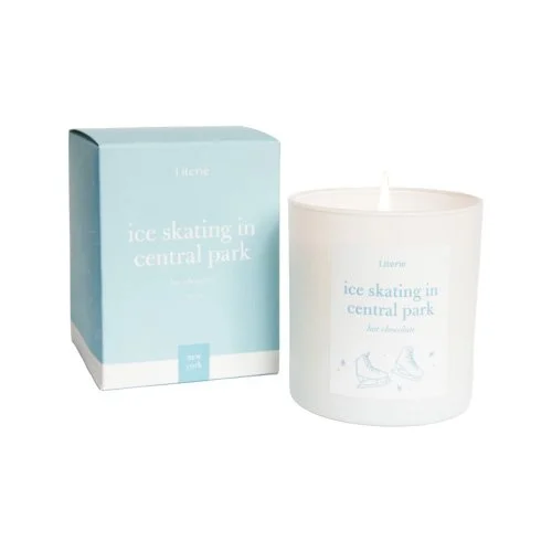 Hand-poured vegan coconut-soy candle inspired by winter in New York.