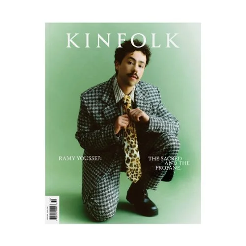 Kinfolk Magazine – a modern lifestyle publication celebrating slow living, design, and creativity through thoughtful storytelling.