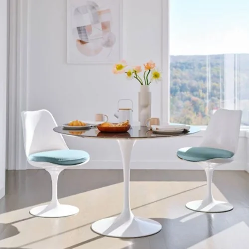 Tulip_Chair_UpholsteredSeat_WhiteBase_Scene1.jpg