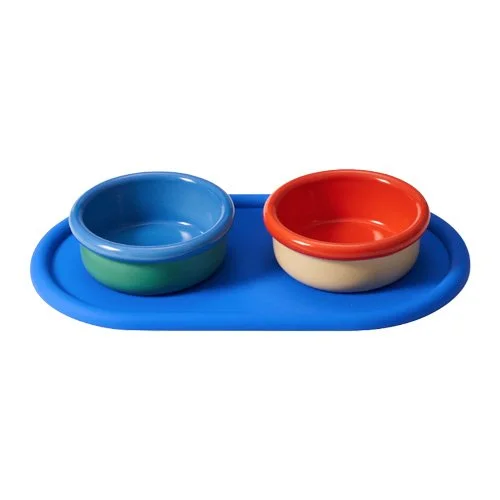 Areaware Every Pets Eats Set in porcelain by Objects of Common Interest, modern pet bowls with sculptural form.