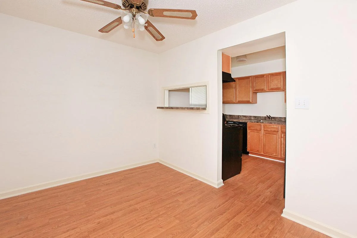 2-bed-1-bath-2nd-floorIMG_2915.jpg