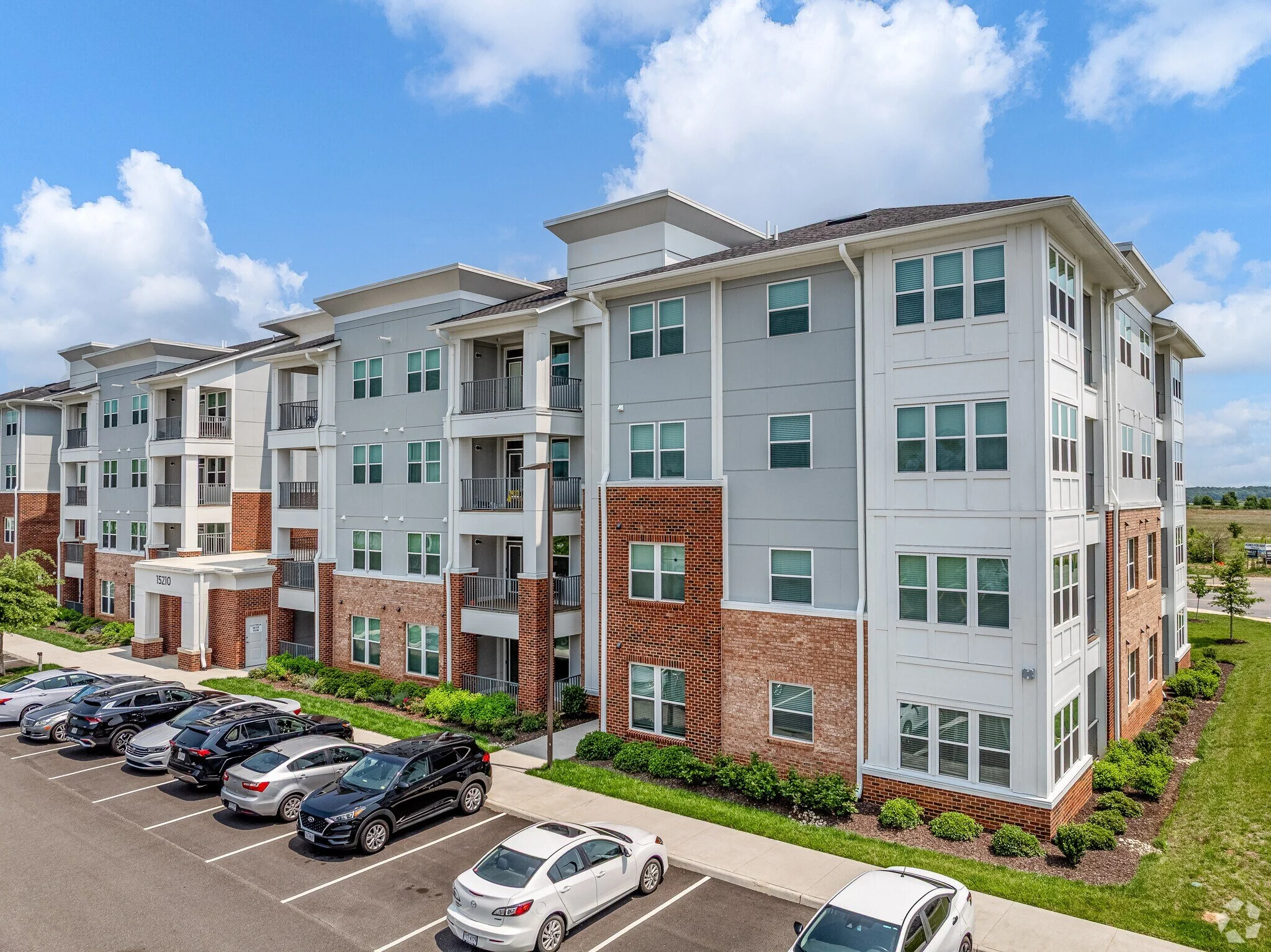 center-west-apartments-midlothian-va-building-photo (7).jpg