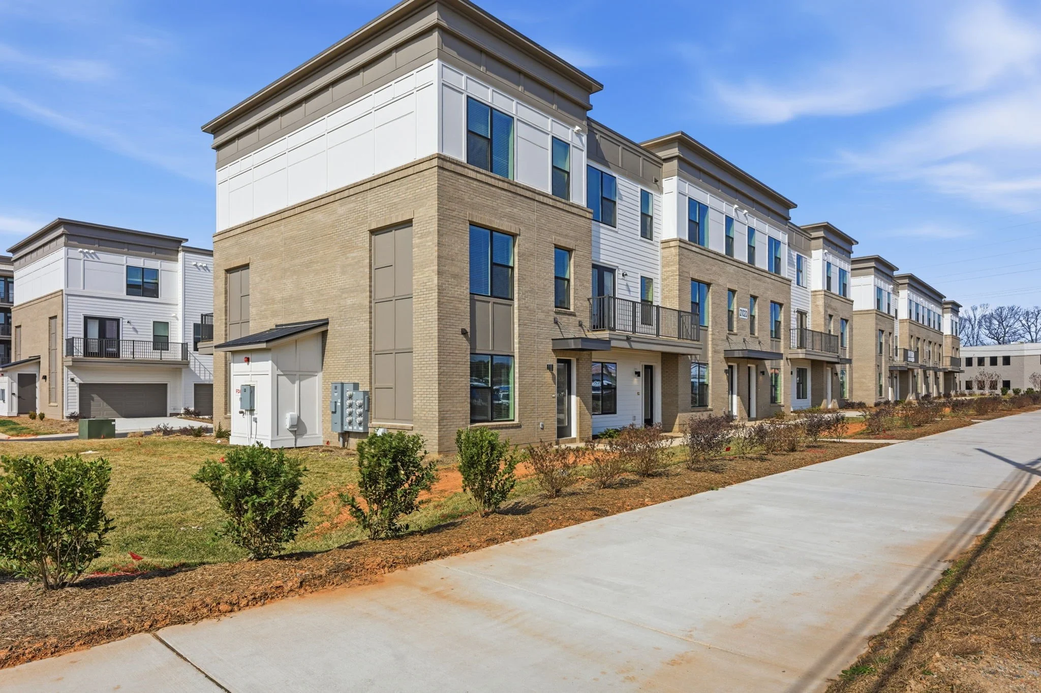 3-web-or-mls-18215-caprio-st-1401.jpg